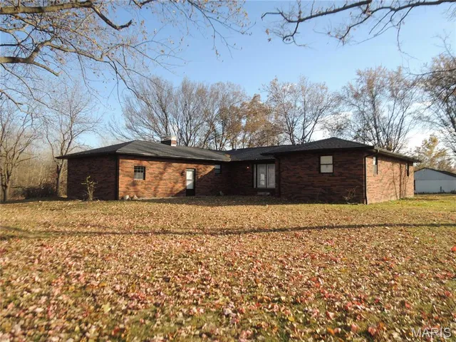 $690,000 | 1180 Campground Trail, Pocahontas, IL 62275