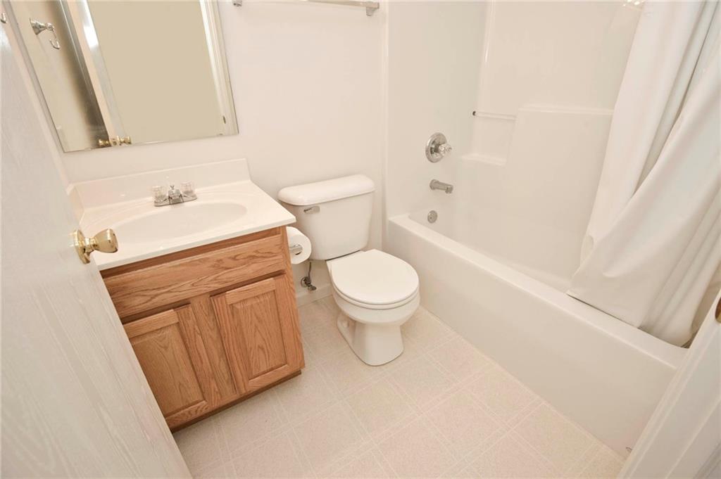 1083 Pine Ridge Way Brownsburg, IN 46112 - Photo 15 of 16