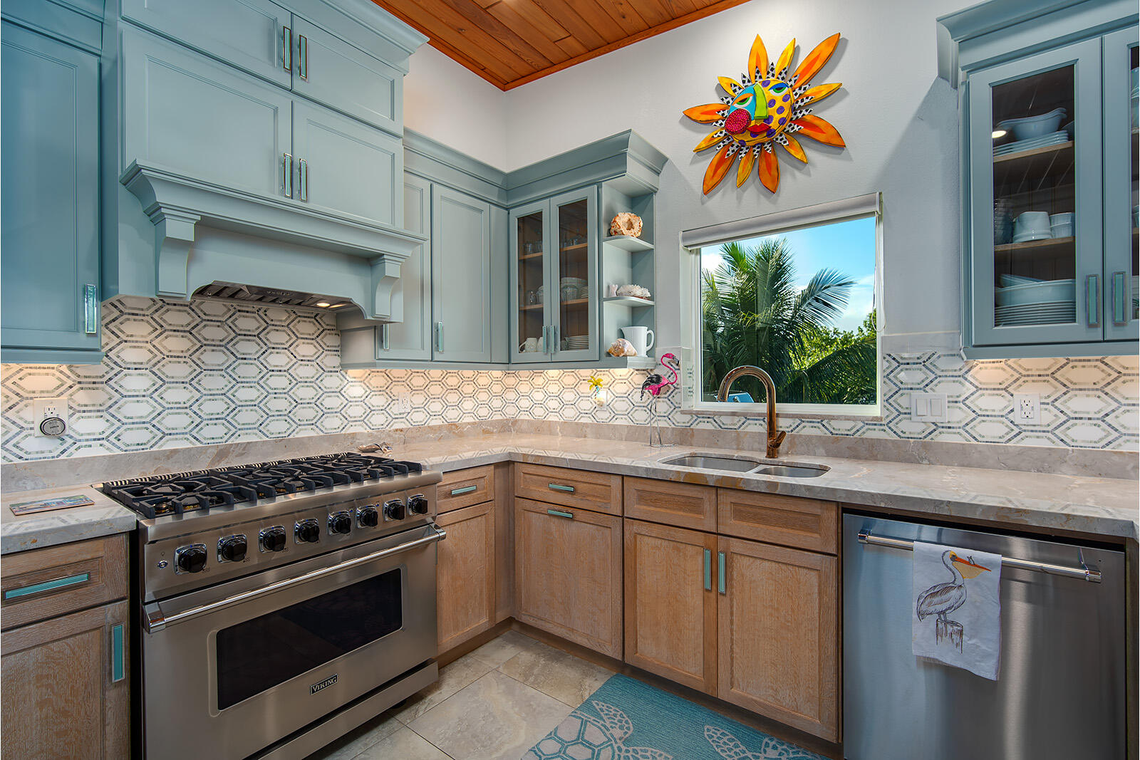 Gourmet kitchen