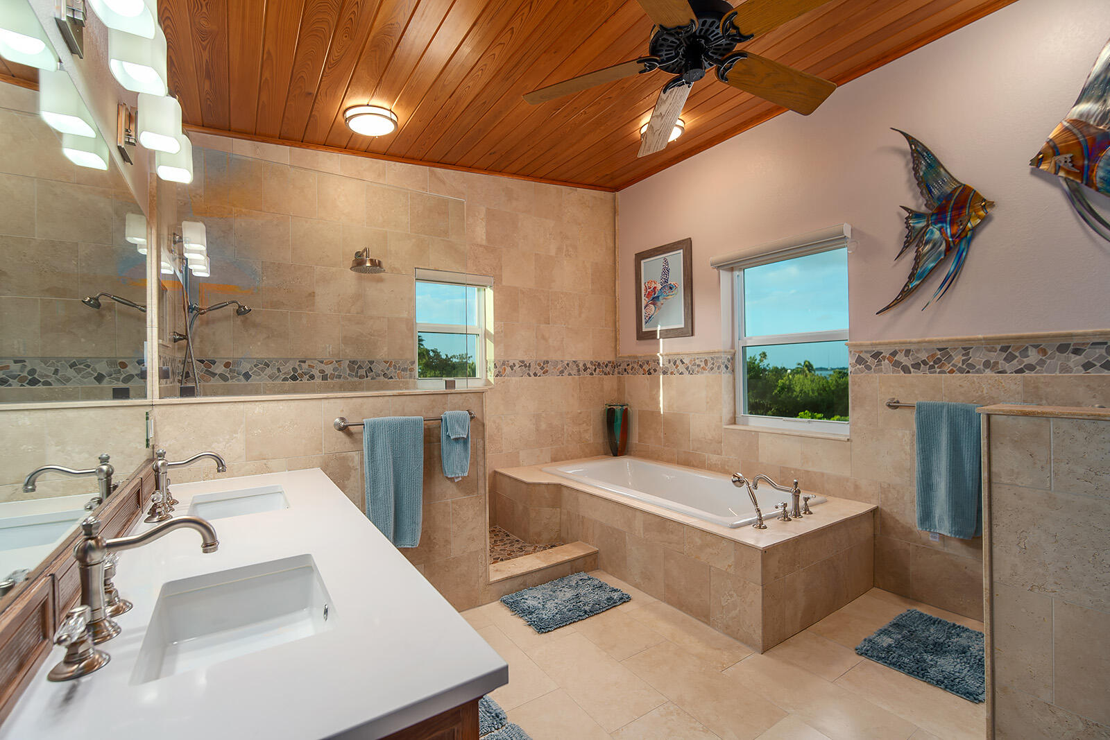 17275 Keystone Road Sugarloaf, FL 33042 - Photo 57 of 69 Soaking tub in primary suite