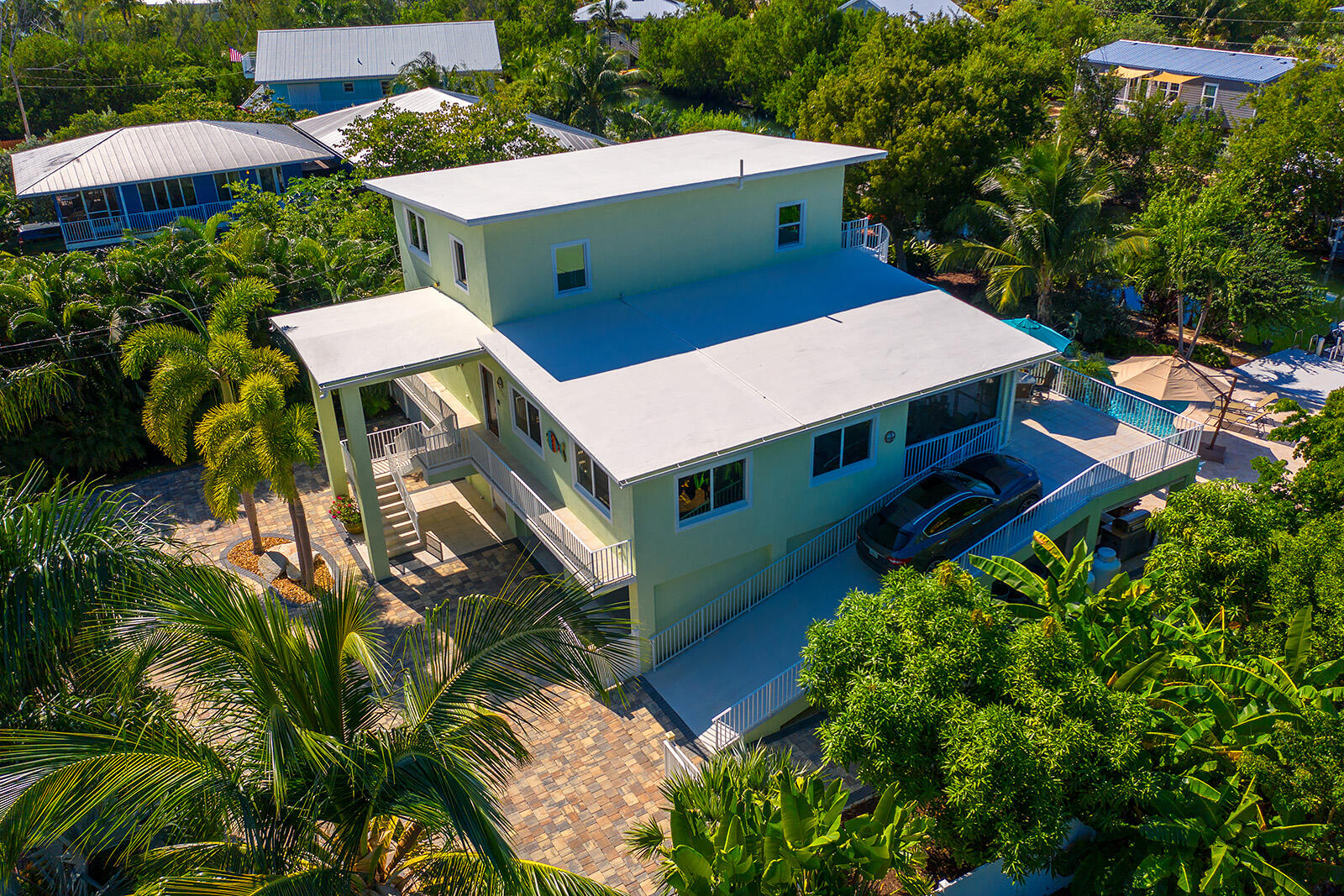17275 Keystone Road Sugarloaf, FL 33042 - Photo 8 of 69 Side of house with ramp