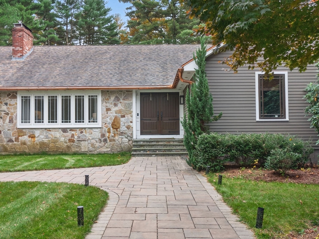 13 Old Colony Road Foxboro, MA 02035 - Photo 3 of 40 Gallery Image 3