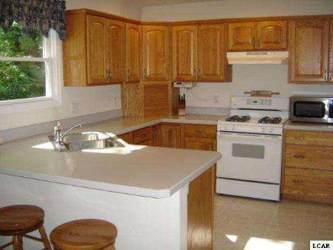 5726 Hunt Road Adrian, MI 49221 - Photo 5 of 25 20358663-4.JPG