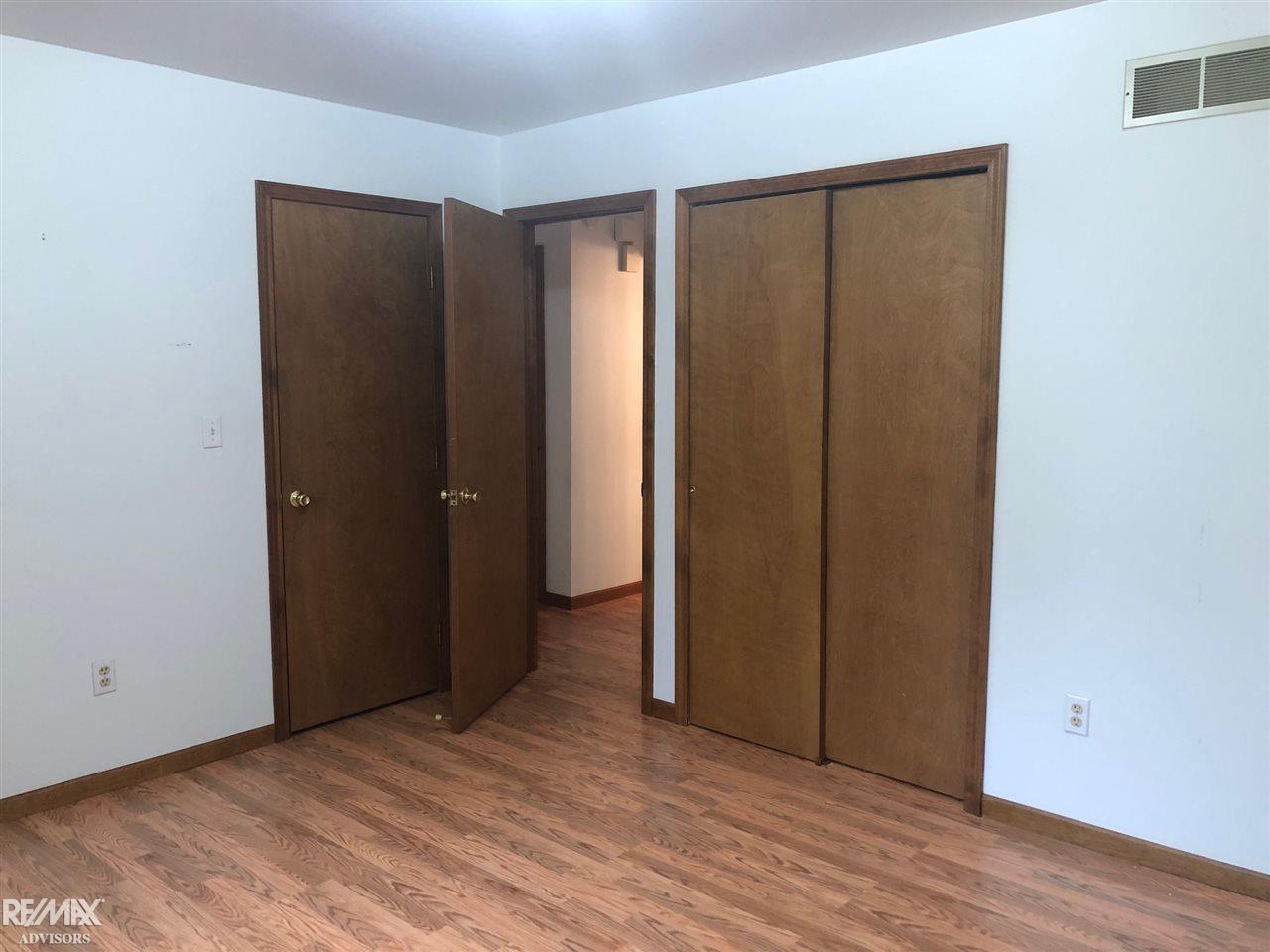 5788 Newman Road St. Clair, MI 48079 - Photo 20 of 47 50015725-19.JPG