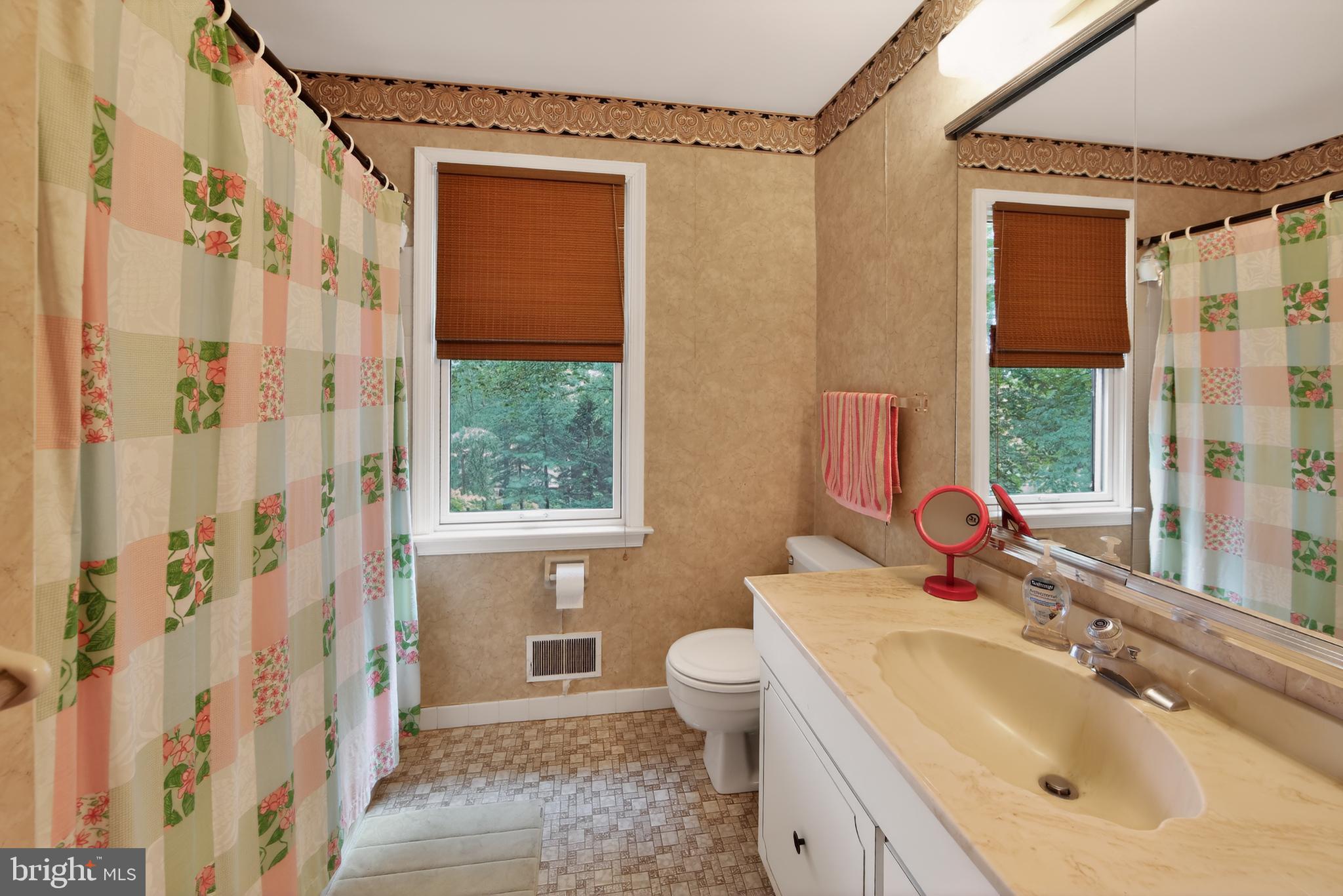 2119 County Line Road Villanova, PA 19085 - Photo 43 of 52 Hall Full Bath