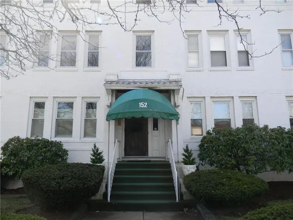 $2,000 | 152 Elmgrove Avenue, Providence, RI 02906