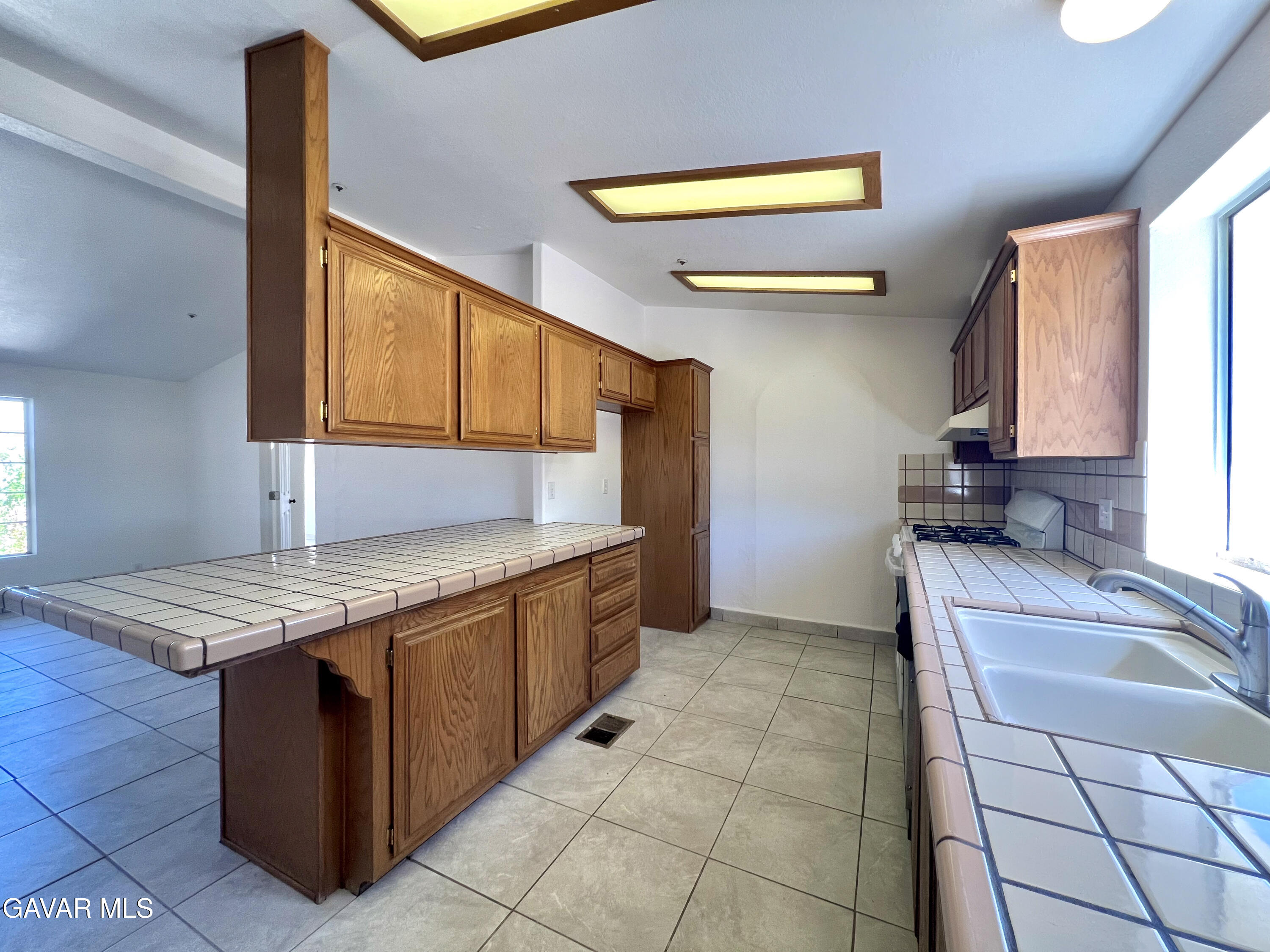 21925 FT Listing Photos-13
