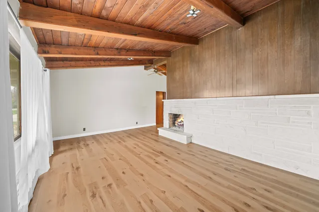 $299,900 | 707 East Prairie Street, Plano, IL 60545