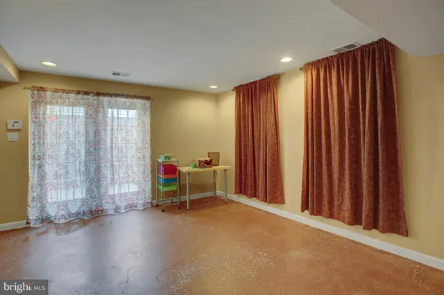 $545,000 | 1223 East Pebblebrook Drive, Greencastle, PA 17225