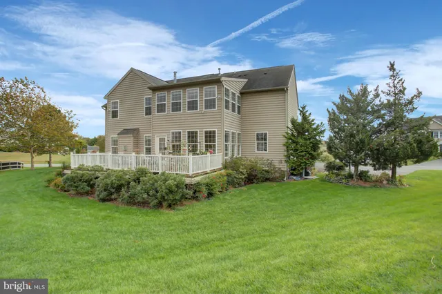 $545,000 | 1223 East Pebblebrook Drive, Greencastle, PA 17225