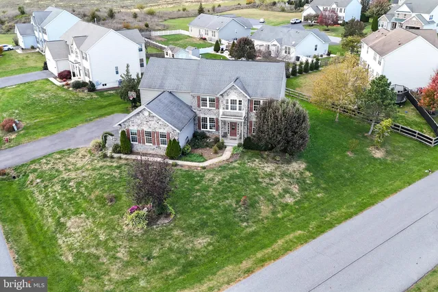 $545,000 | 1223 East Pebblebrook Drive, Greencastle, PA 17225