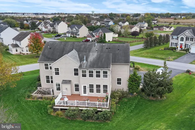 $545,000 | 1223 East Pebblebrook Drive, Greencastle, PA 17225