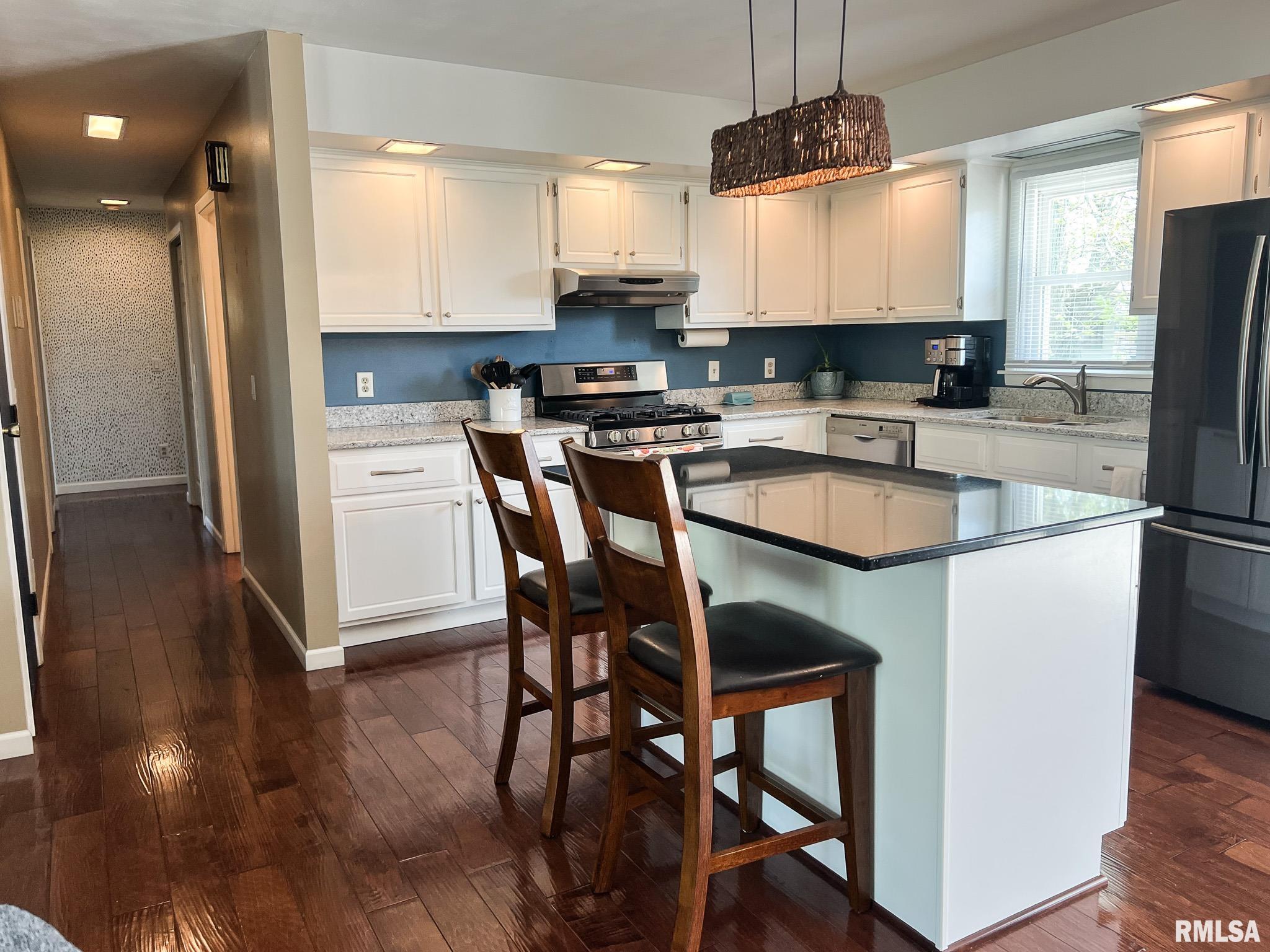 2201 Oak Drive Eureka, IL 61530 - Photo 19 of 73