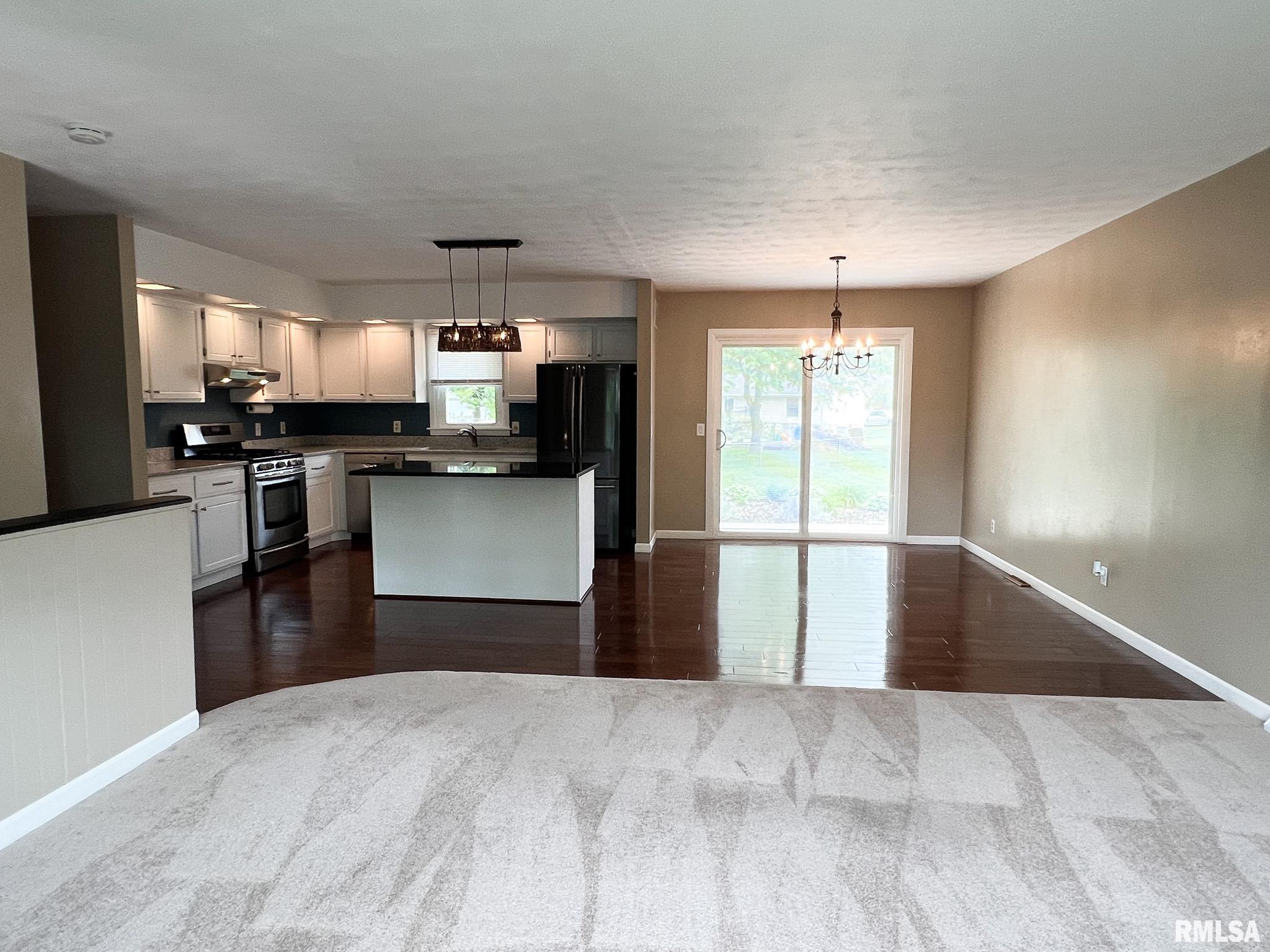 2201 Oak Drive Eureka, IL 61530 - Photo 32 of 73
