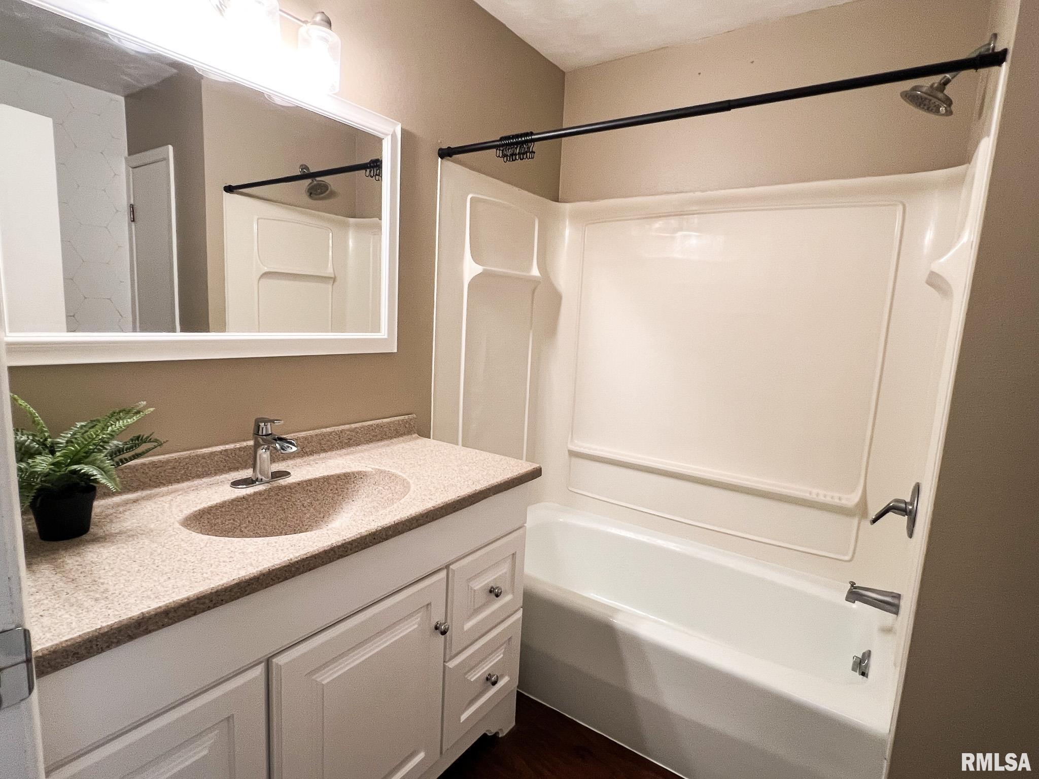 2201 Oak Drive Eureka, IL 61530 - Photo 43 of 73