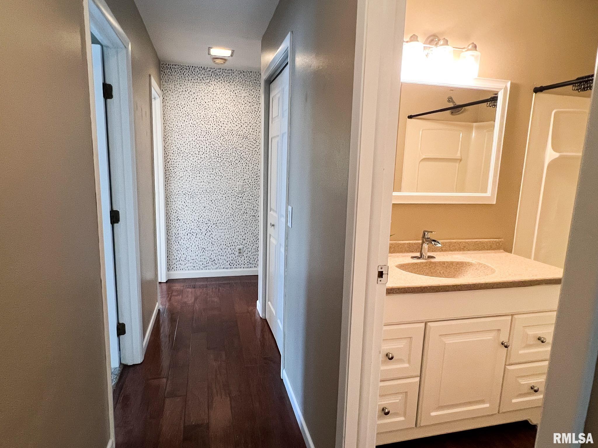 2201 Oak Drive Eureka, IL 61530 - Photo 49 of 73