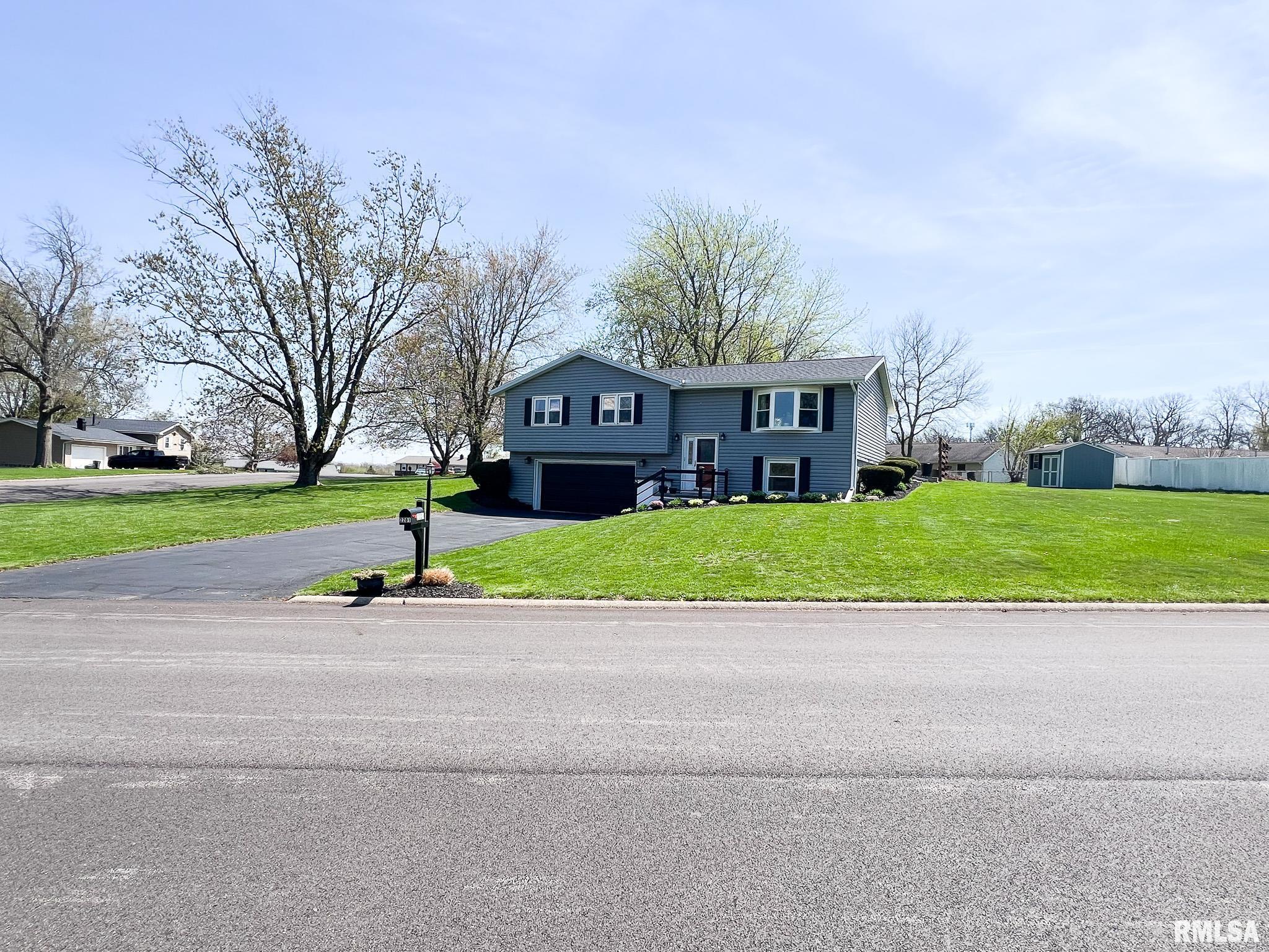 2201 Oak Drive Eureka, IL 61530 - Photo 73 of 73