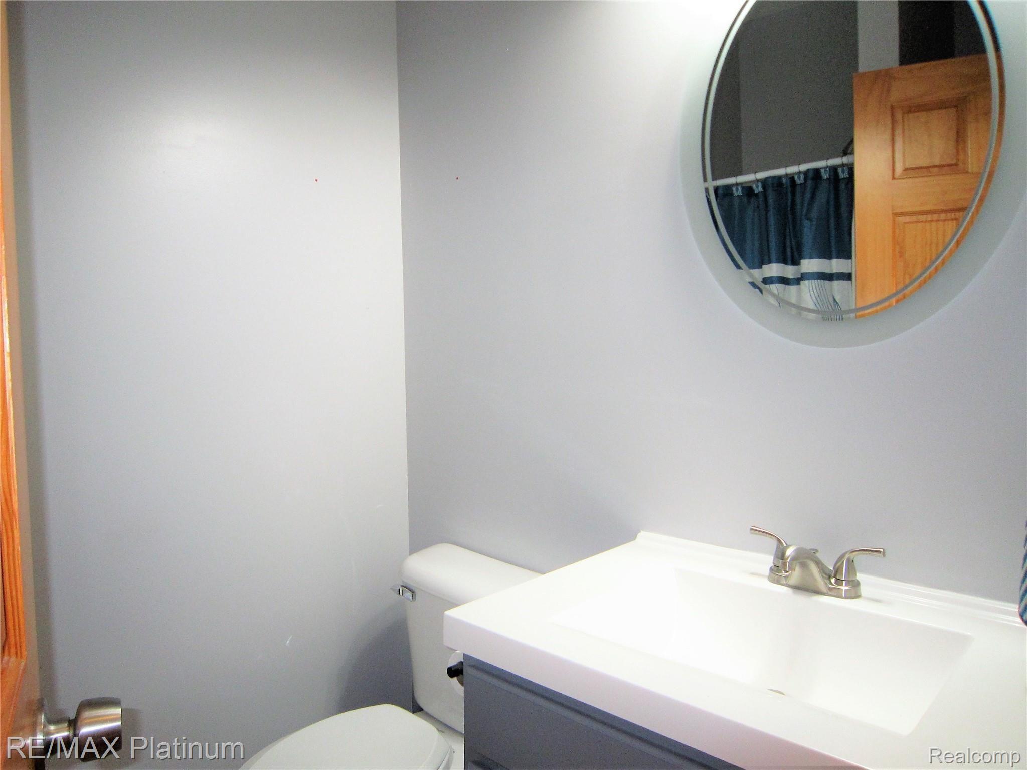 5834 Mack Road Howell, MI 48855 - Photo 38 of 53 Main bath with shower