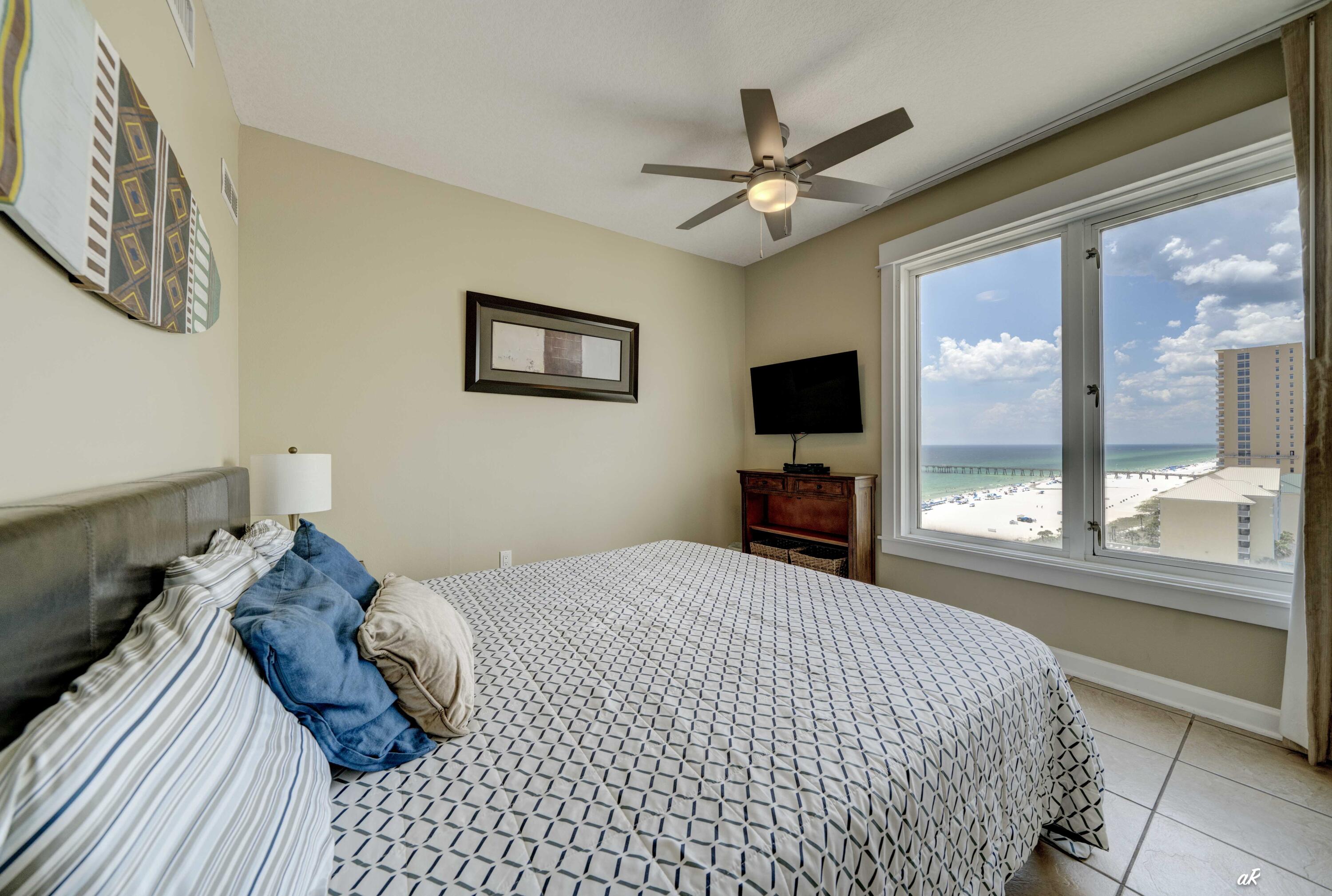 11807 Front Beach Road, Unit 11201 Panama City Beach, FL 32407 - Photo 27 of 59 Guest Bedroom