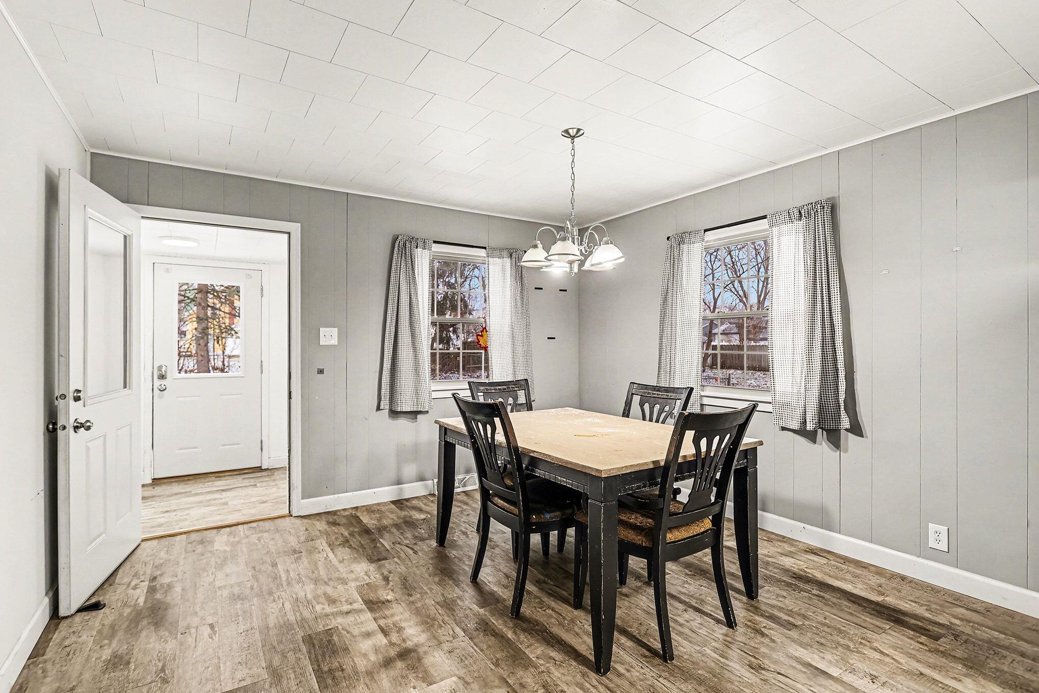 88 North Sprague Street Coldwater, MI 49036 - Photo 7 of 18 007_ds9a0030_708