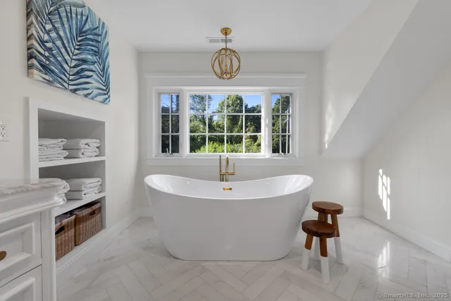 $1,995,000 | 93 East Meadow Road, Wilton, CT 06897