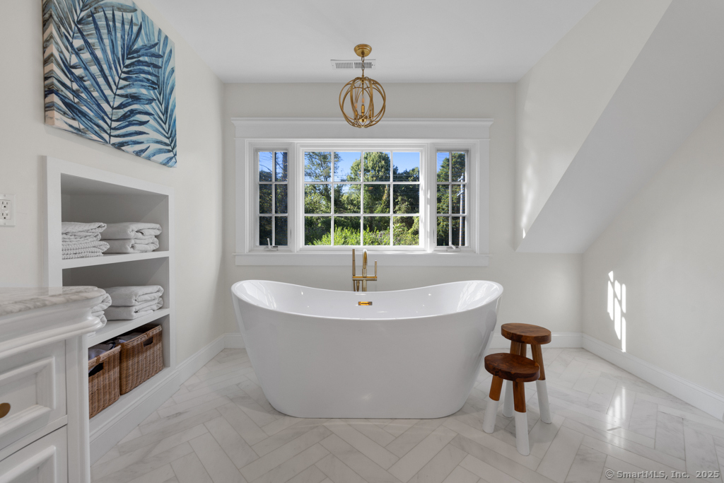 93 East Meadow Road Wilton, CT 06897 - Photo 23 of 35