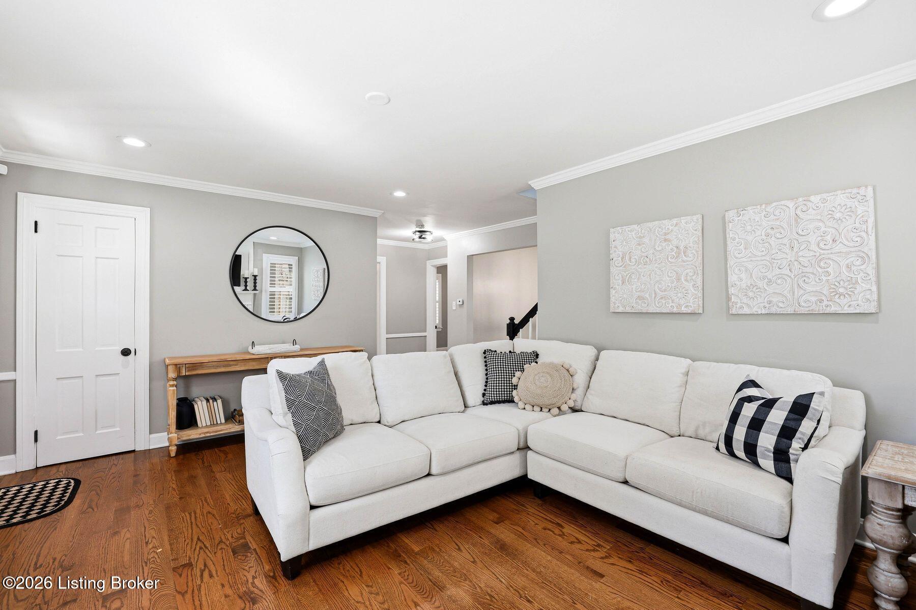 4025 Springhill Road Louisville, KY 40207 - Photo 11 of 50 photo_online_012