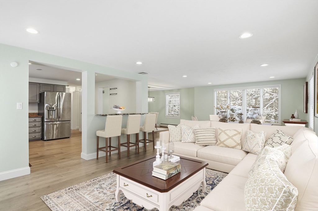 2 Chesterfield Street Framingham, MA 01701 - Photo 7 of 32