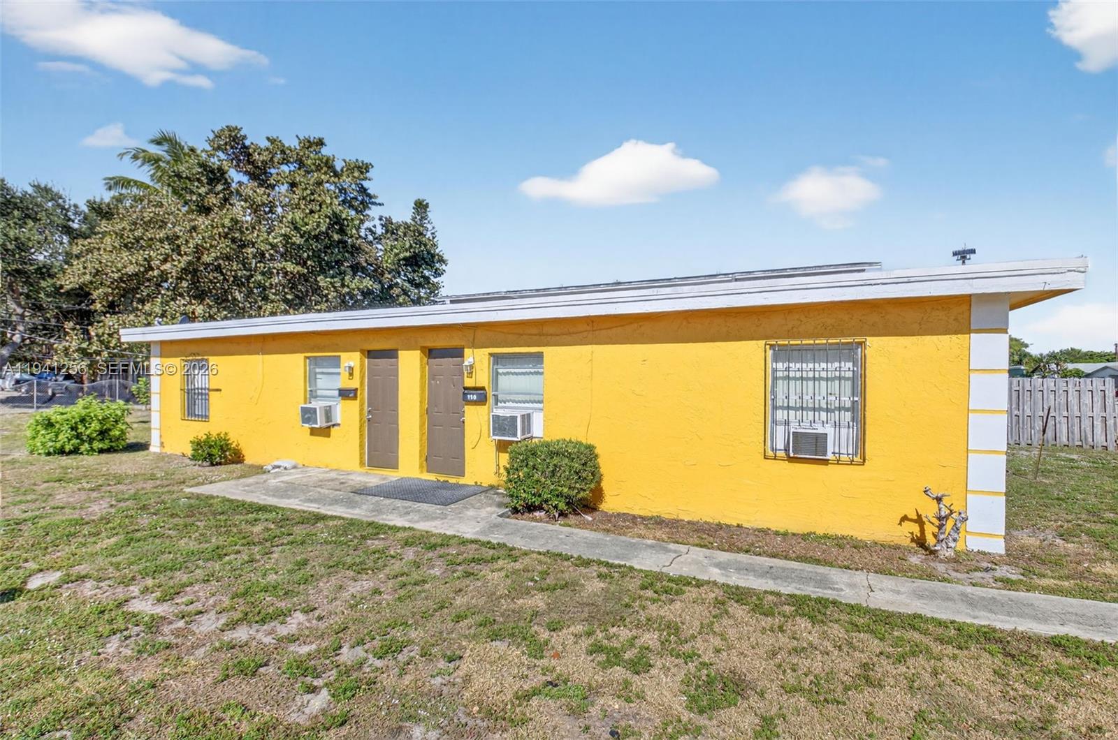 136 Southwest 8th Avenue Delray Beach, FL 33444 - Photo 4 of 22 Photo 4