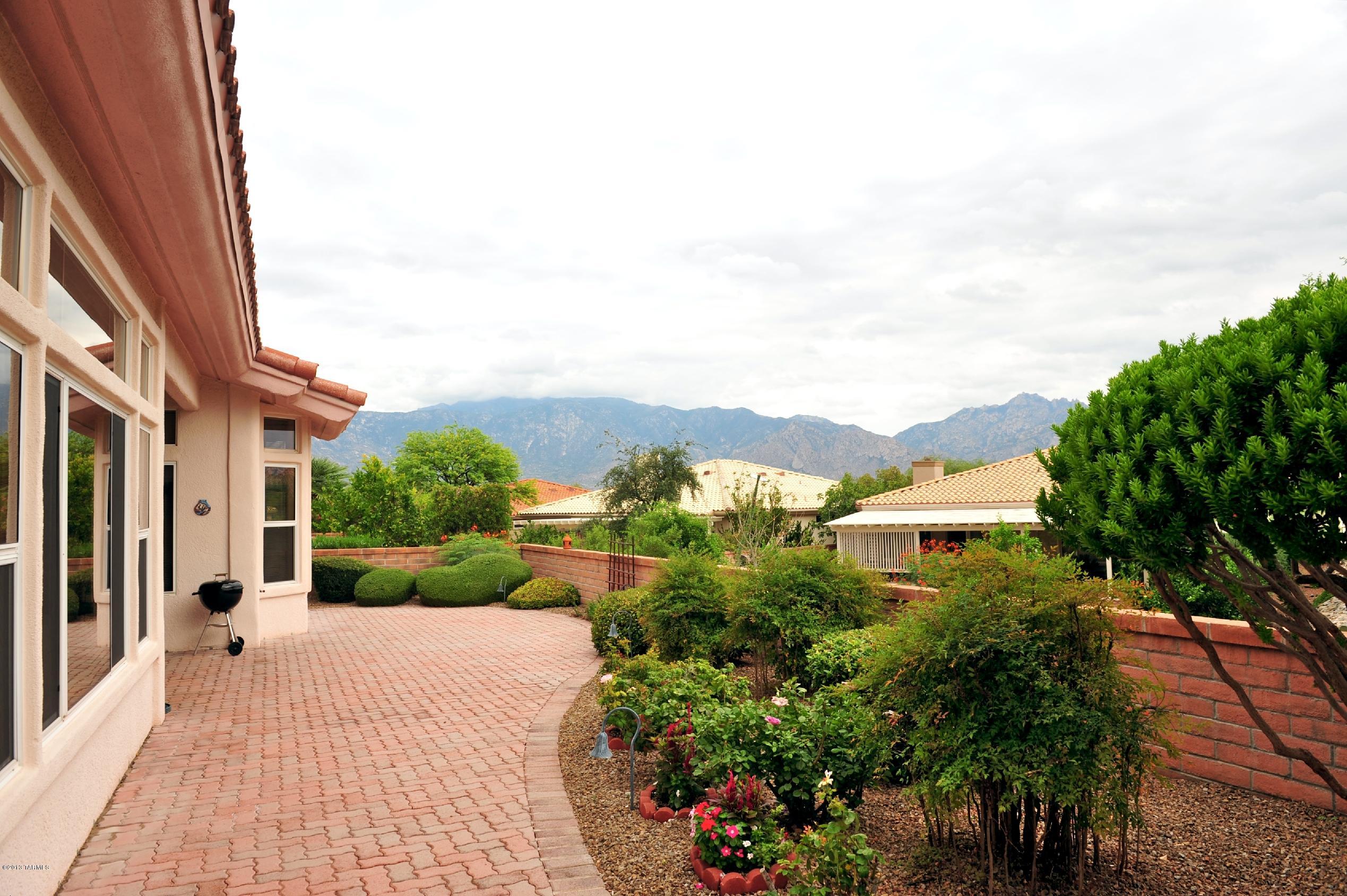 1766 East Crown Ridge Way Tucson, AZ 85755 - Photo 12 of 33