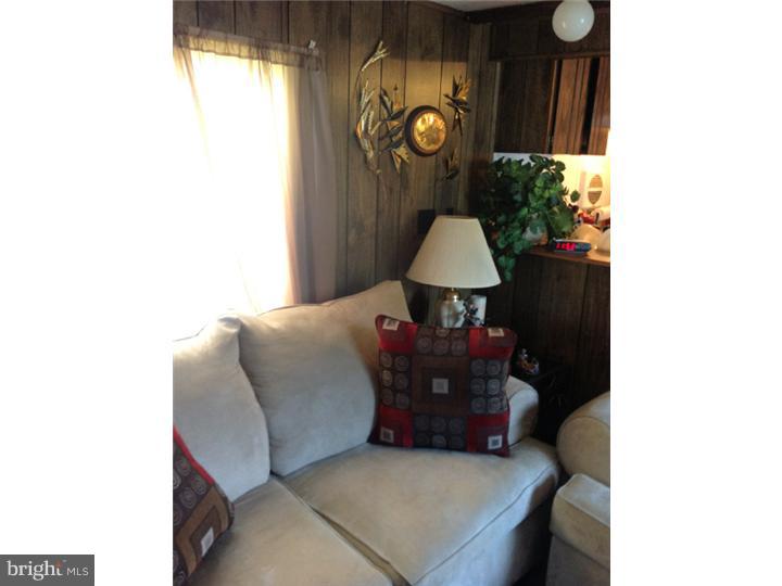 1762 Crown Point Road, Unit D12 Thorofare, NJ 08086 - Photo 8 of 21 Living Room