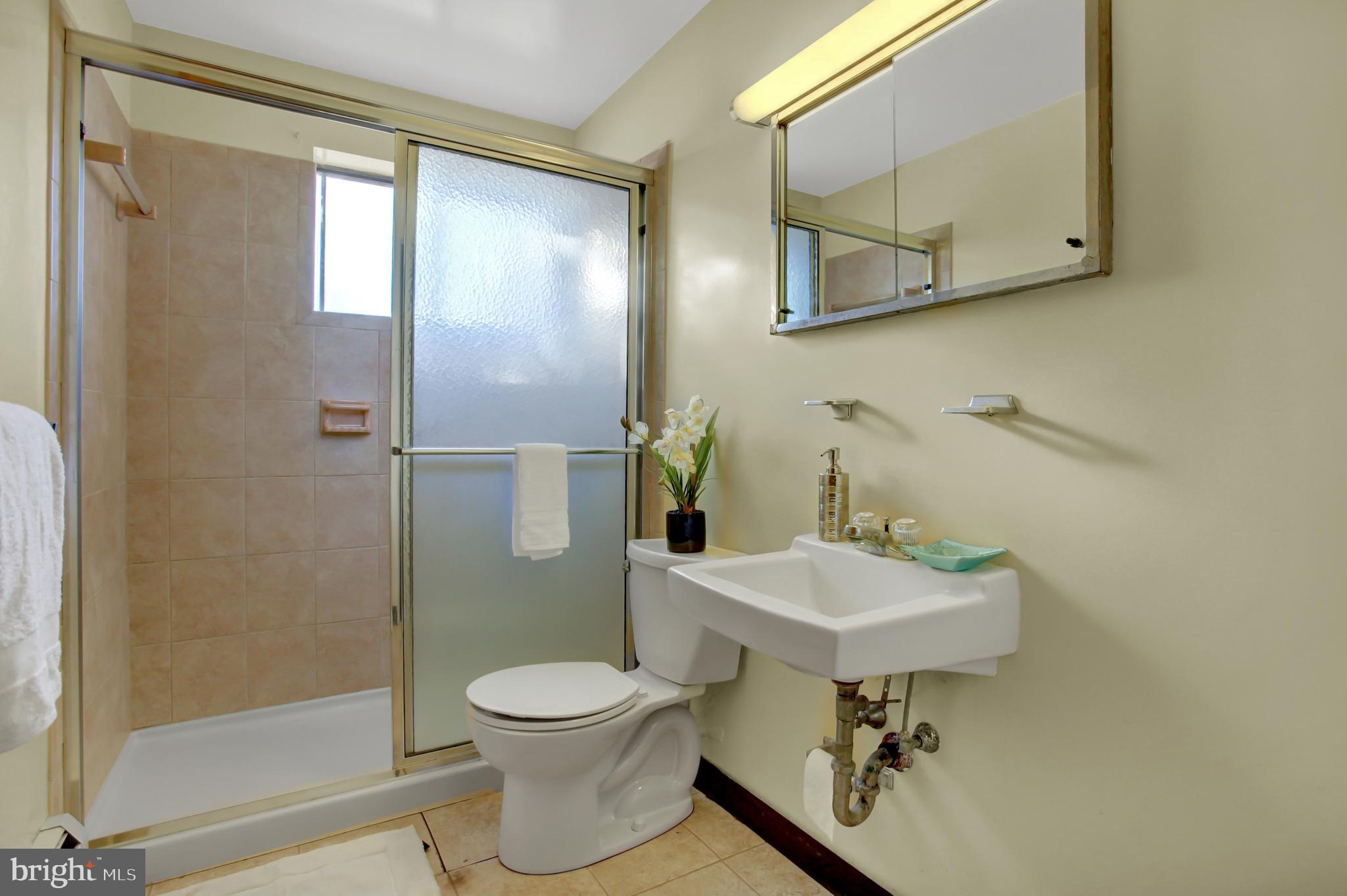 6441 Jonestown Road Harrisburg, PA 17112 - Photo 17 of 28 Gallery Image 17