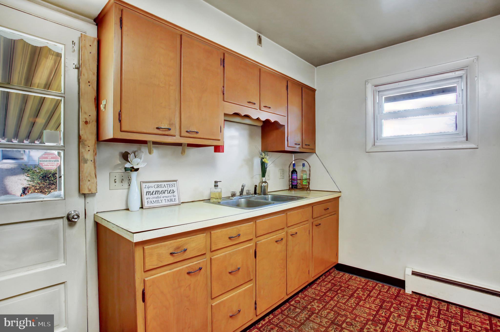 6441 Jonestown Road Harrisburg, PA 17112 - Photo 5 of 28 Gallery Image 5