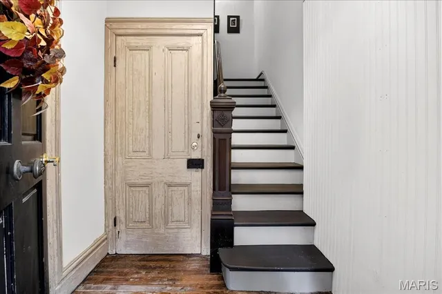 $2,200 | 1010 Allen Avenue, Unit 2F, St. Louis, MO 63104