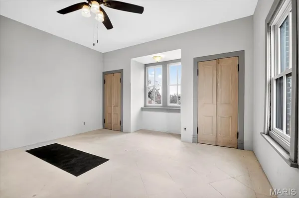 $1,950 | 1010 Allen Avenue, Unit 2F, St. Louis, MO 63104