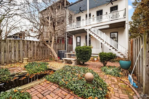 $1,950 | 1010 Allen Avenue, Unit 2F, St. Louis, MO 63104