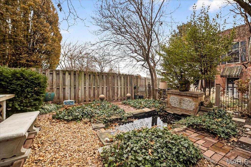 1010 Allen Avenue, Unit 2F St. Louis, MO 63104 - Photo 38 of 44