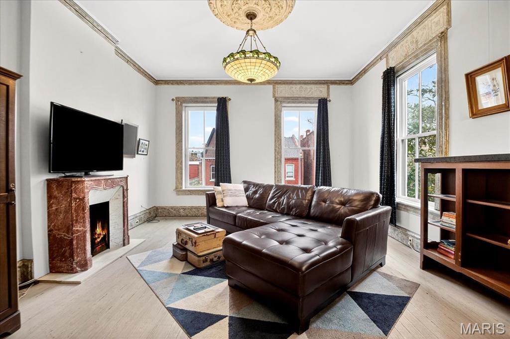 1010 Allen Avenue, Unit 2F St. Louis, MO 63104 - Photo 8 of 52