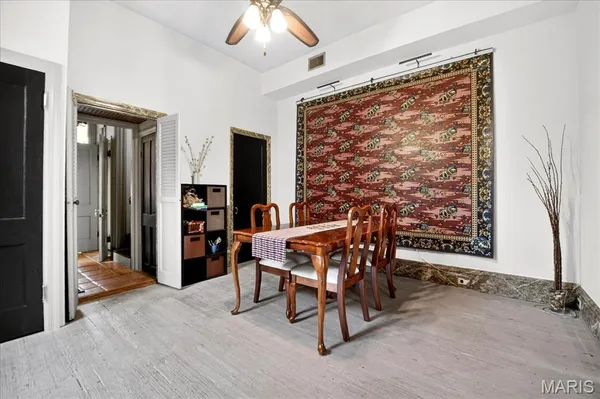 $1,950 | 1010 Allen Avenue, Unit 2F, St. Louis, MO 63104