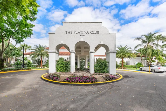 a view of a bird bath