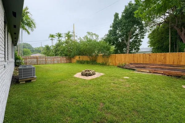 $1,875 | 926 Northwest 59th Street, Unit 2, Miami, FL 33127