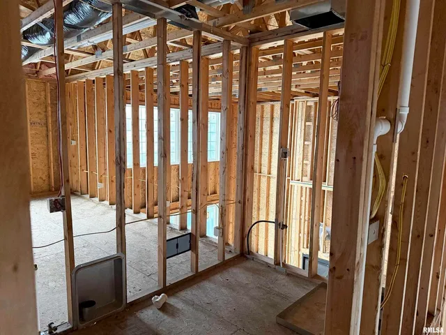 $839,900 | 19468 250th Avenue, Bettendorf, IA 52722