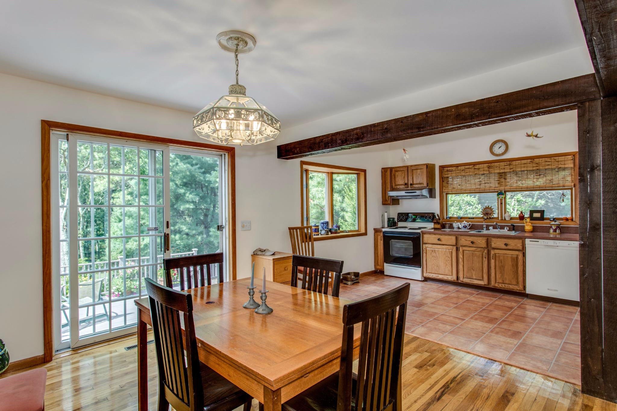 18 Whooping Hollow Road East Hampton, NY 11937 - Photo 5 of 15