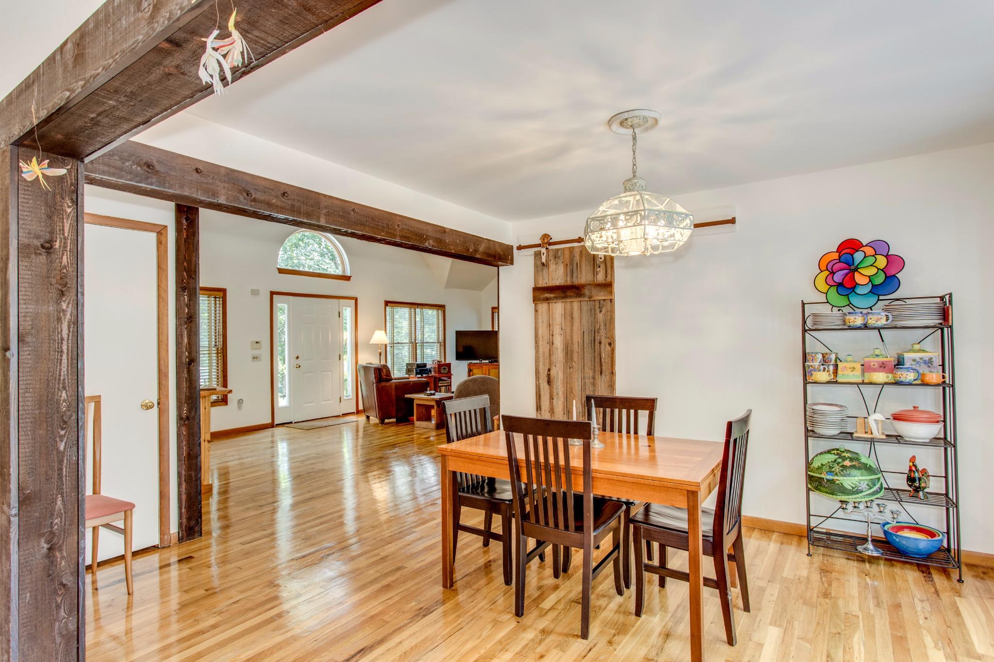 18 Whooping Hollow Road East Hampton, NY 11937 - Photo 6 of 15