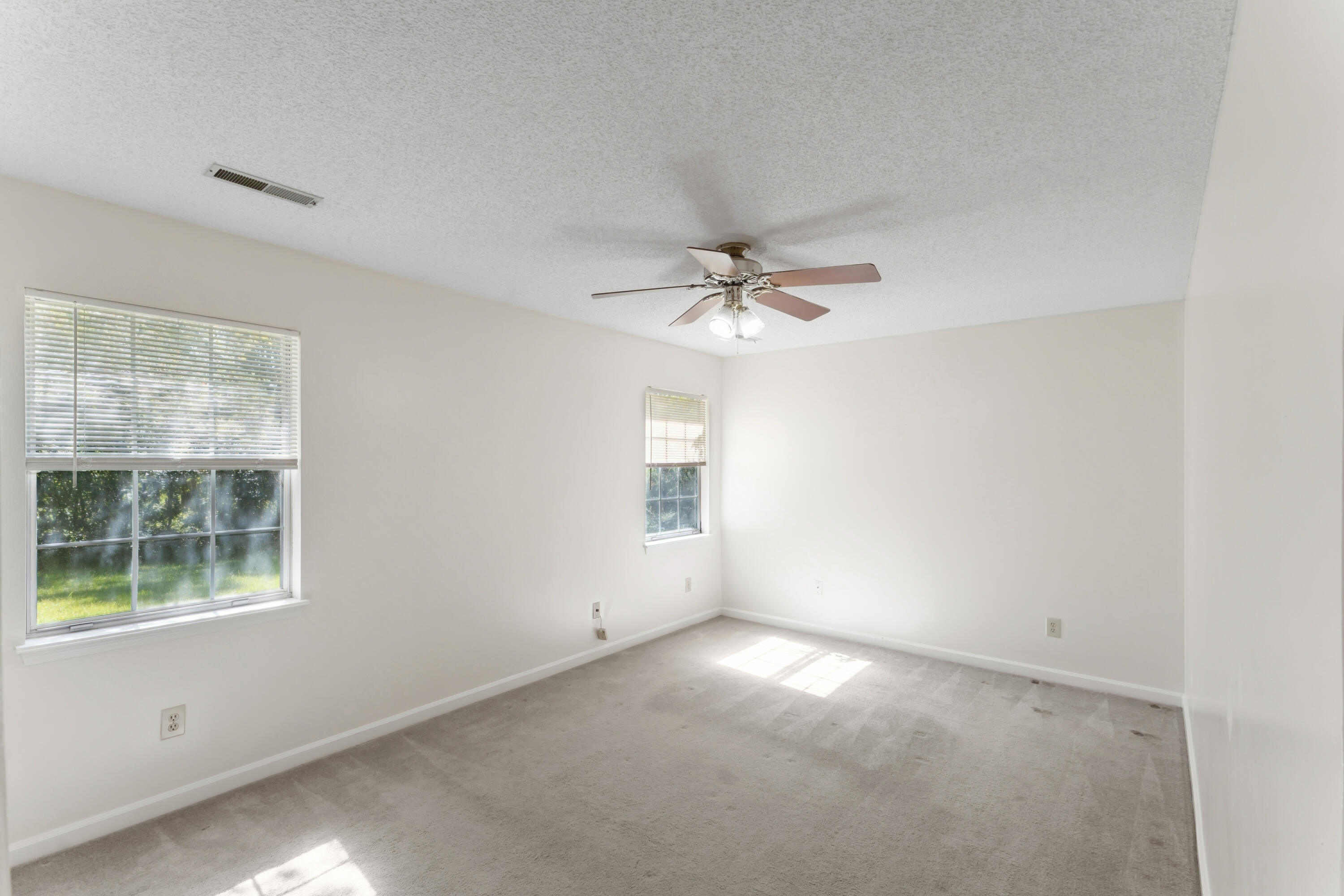 135 Commons Way Goose Creek, SC 29445 - Photo 13 of 27 135Commons_13