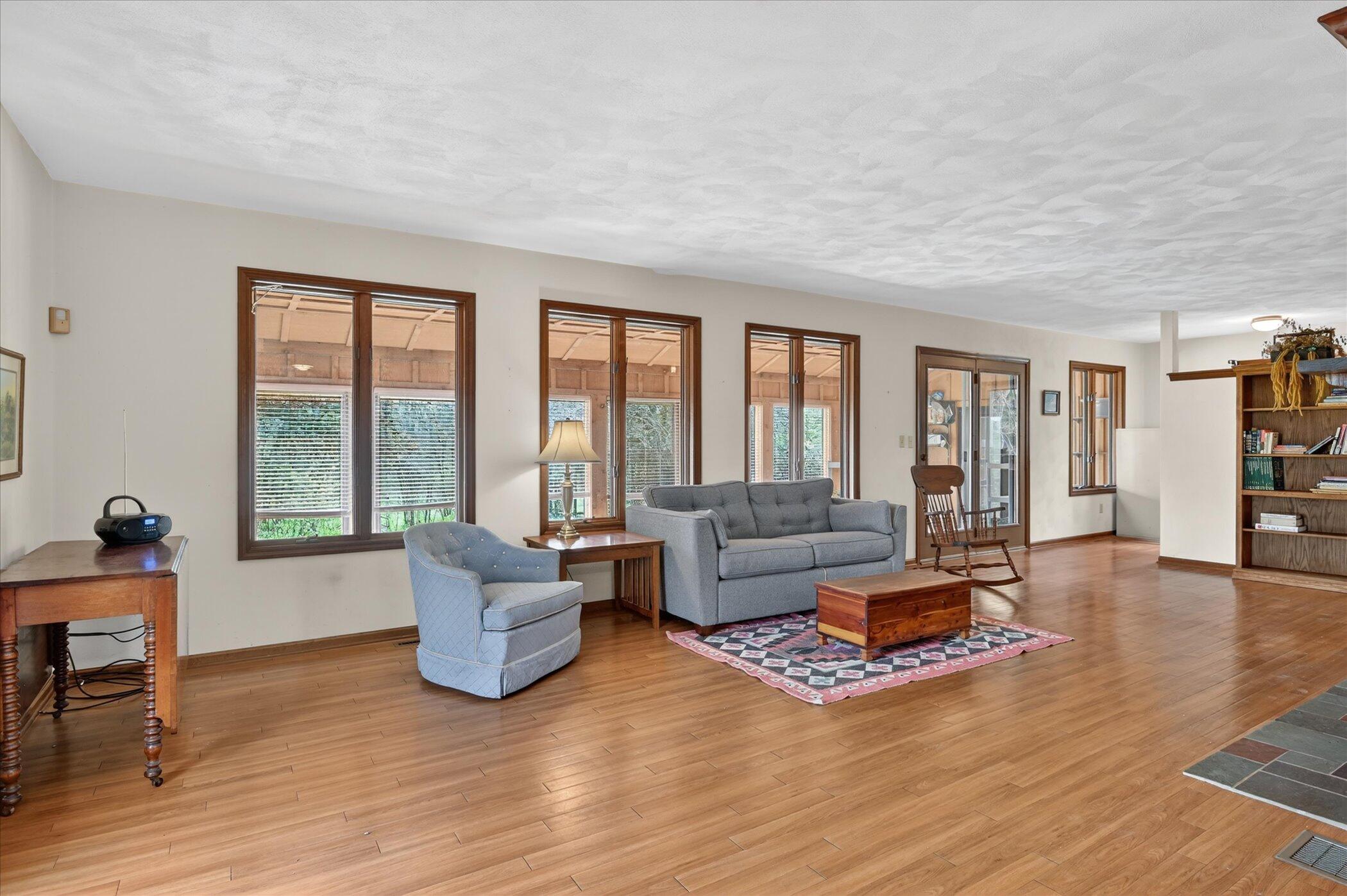 15300 20 Mile Road Marshall, MI 49068 - Photo 9 of 55 05-15300-20-Mile-Rd-Marshall-Windowstill