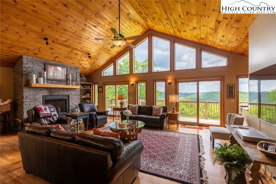 253 Alpine Road Blowing Rock, NC 28605 - Photo 3 of 50 Gallery Image 3