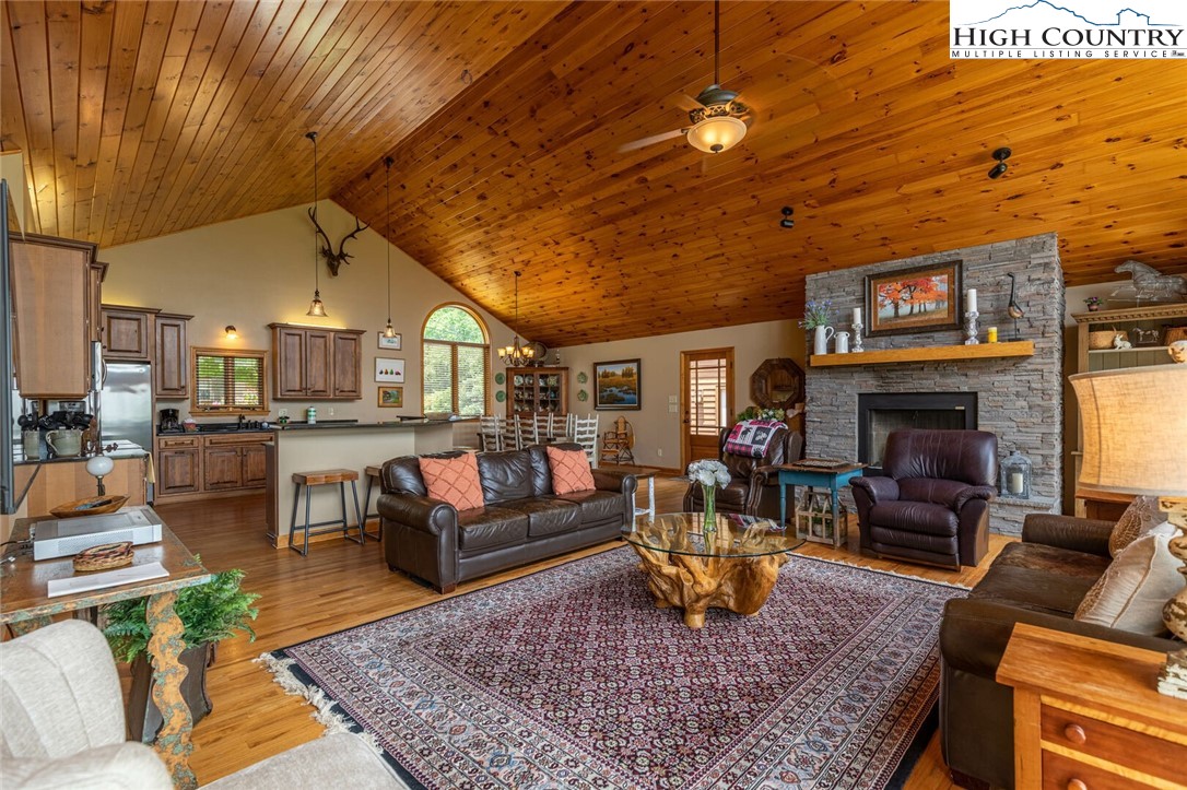253 Alpine Road Blowing Rock, NC 28605 - Photo 6 of 50 Gallery Image 6