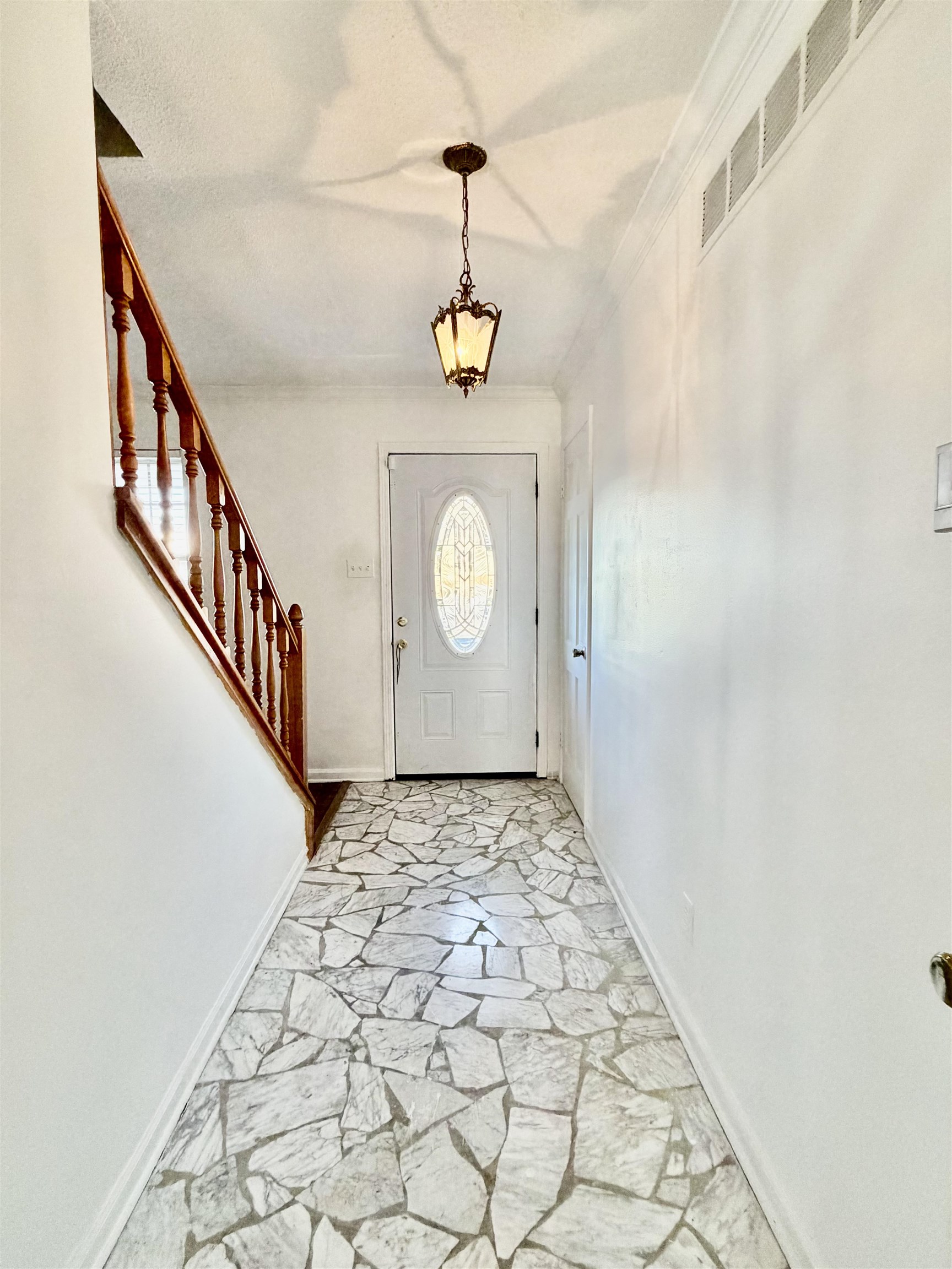 3179 Coleman Road Memphis, TN 38128 - Photo 5 of 22 a view of an entryway