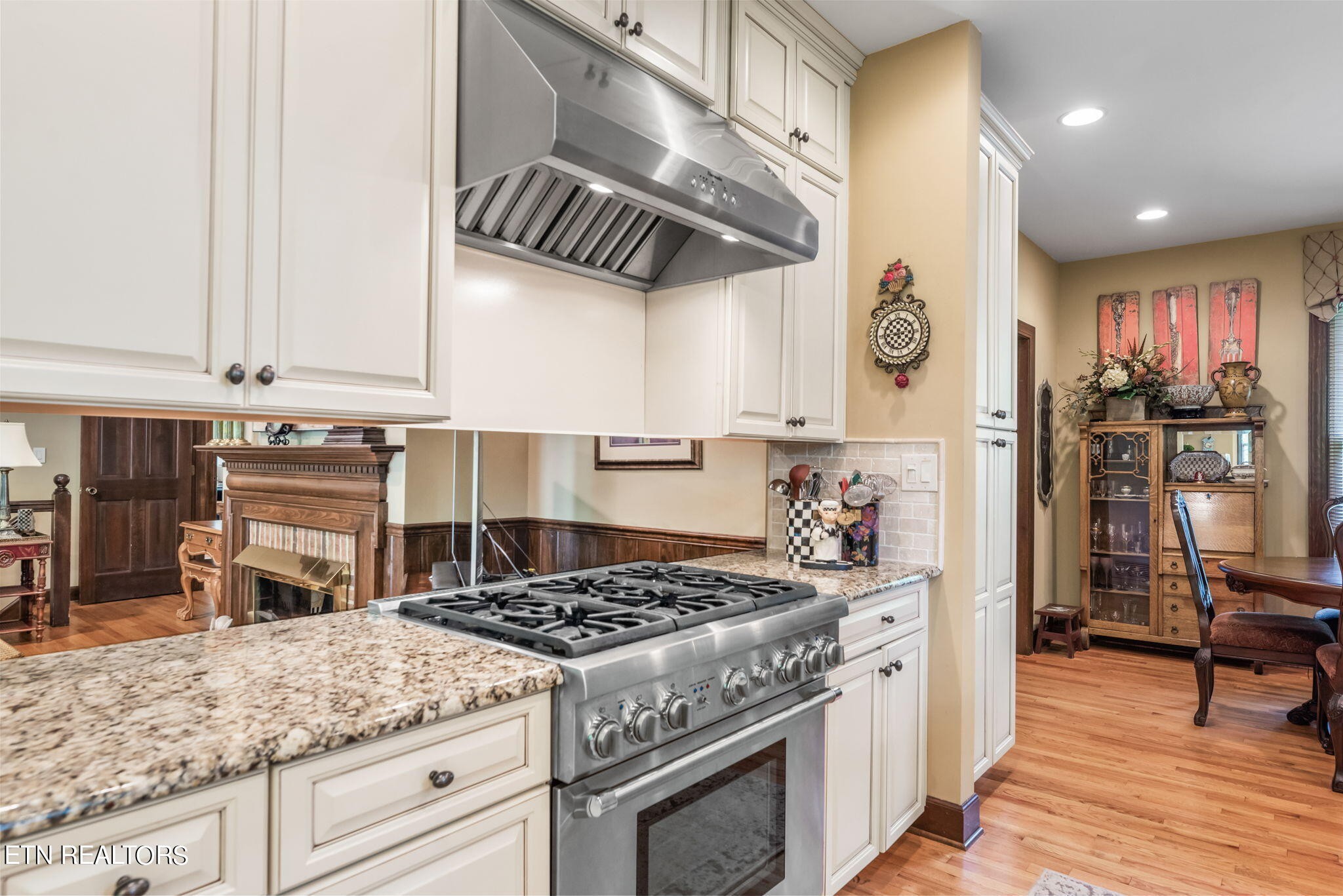 102 Amanda Place Oak Ridge, TN 37830 - Photo 12 of 56